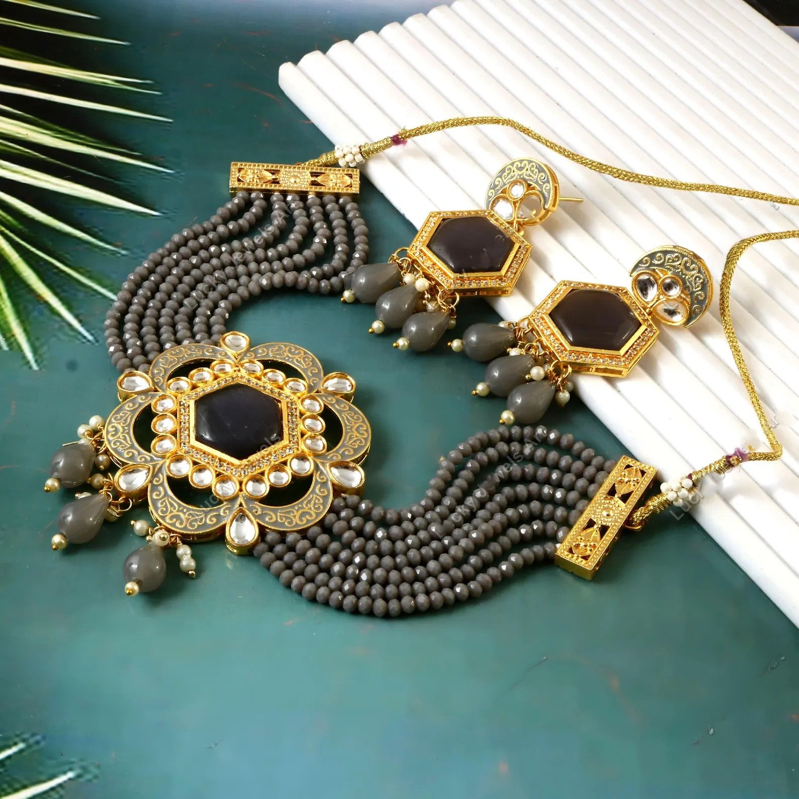 Traditional Festive Sets