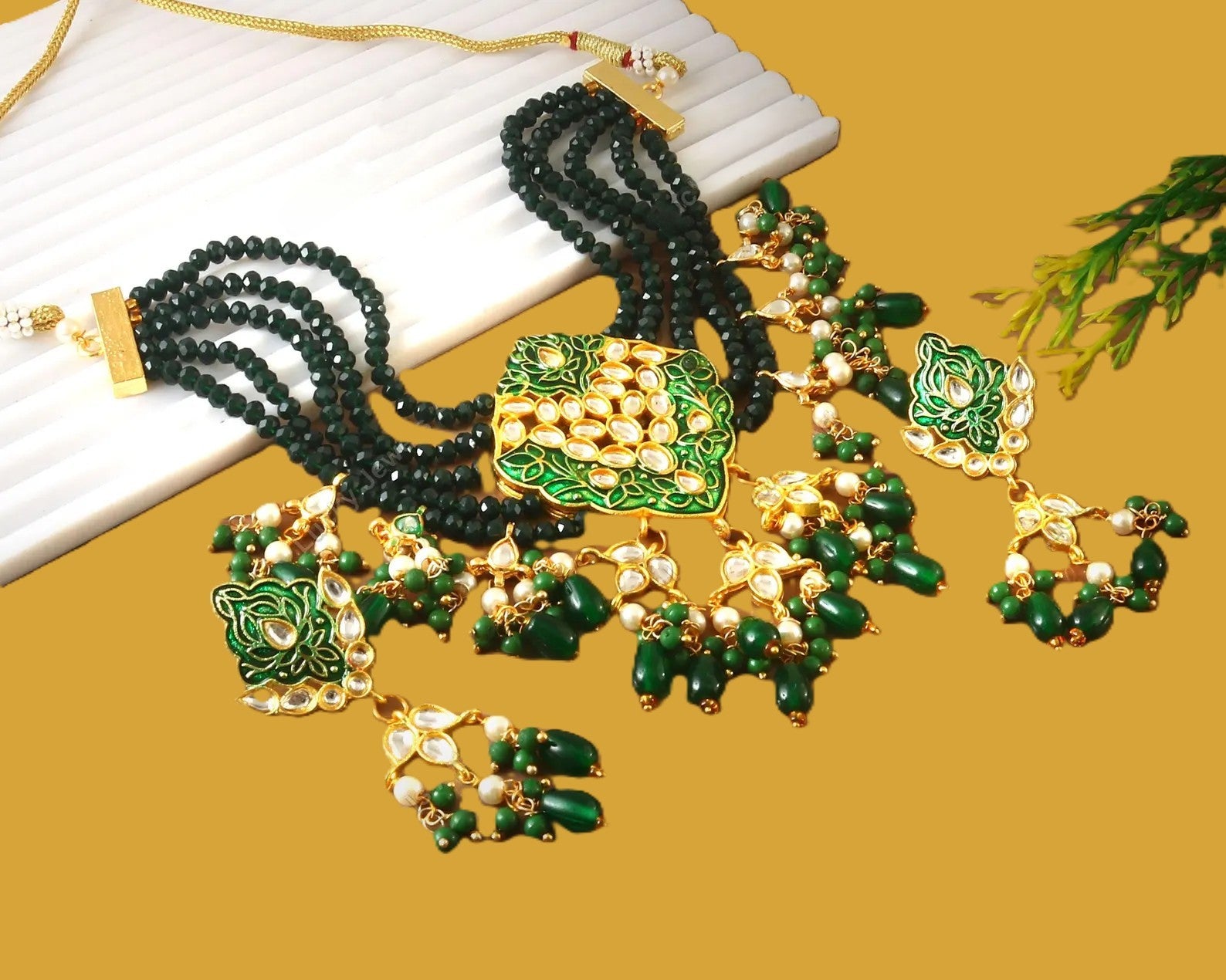 Traditional Festive Sets