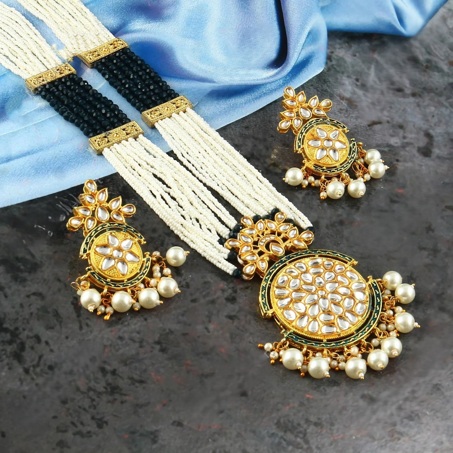 Traditional Festive Sets