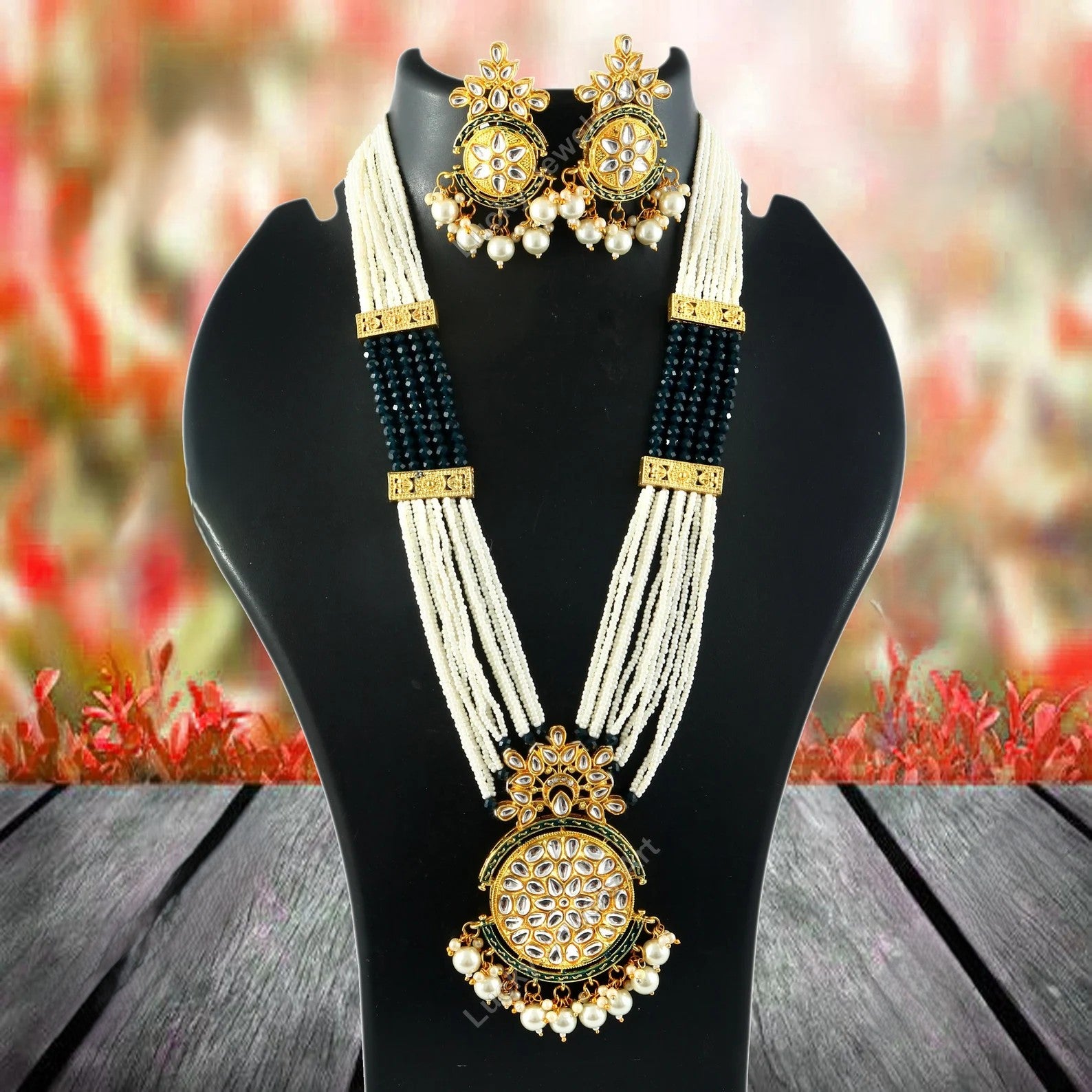 Traditional Festive Sets