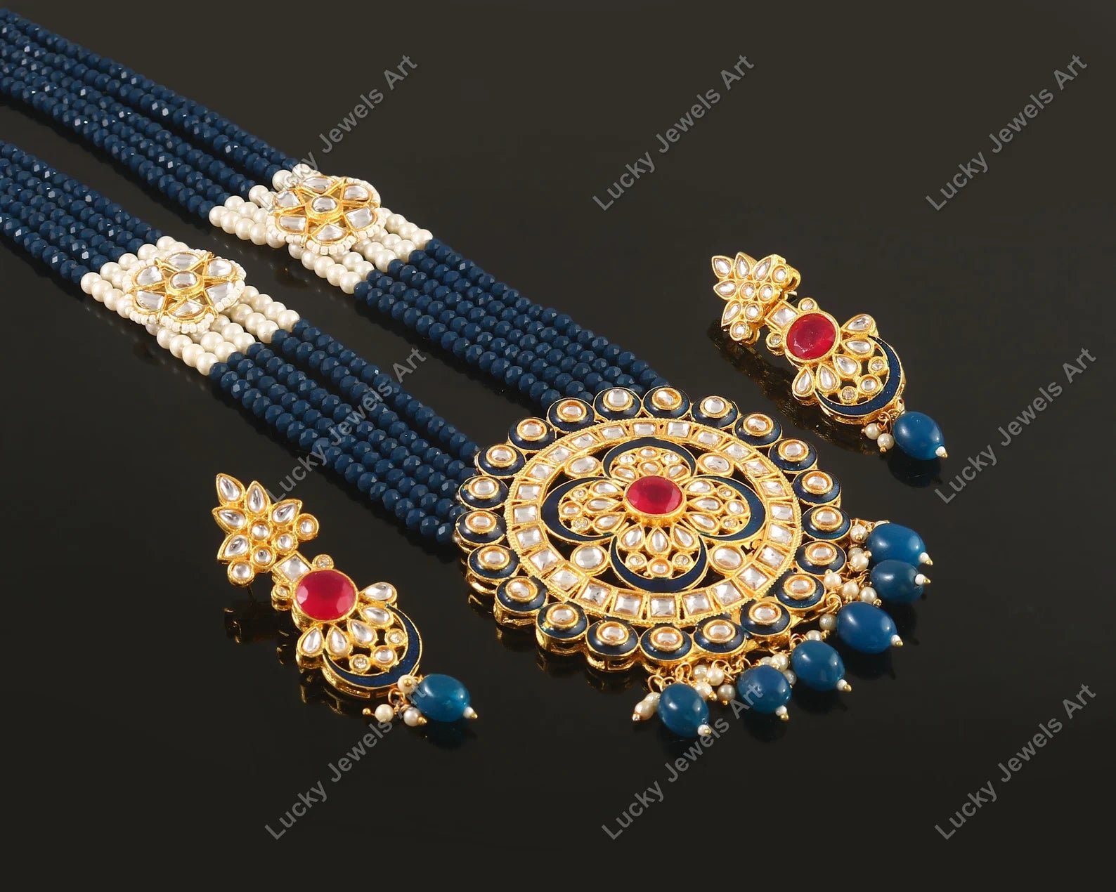 Traditional Festive Sets