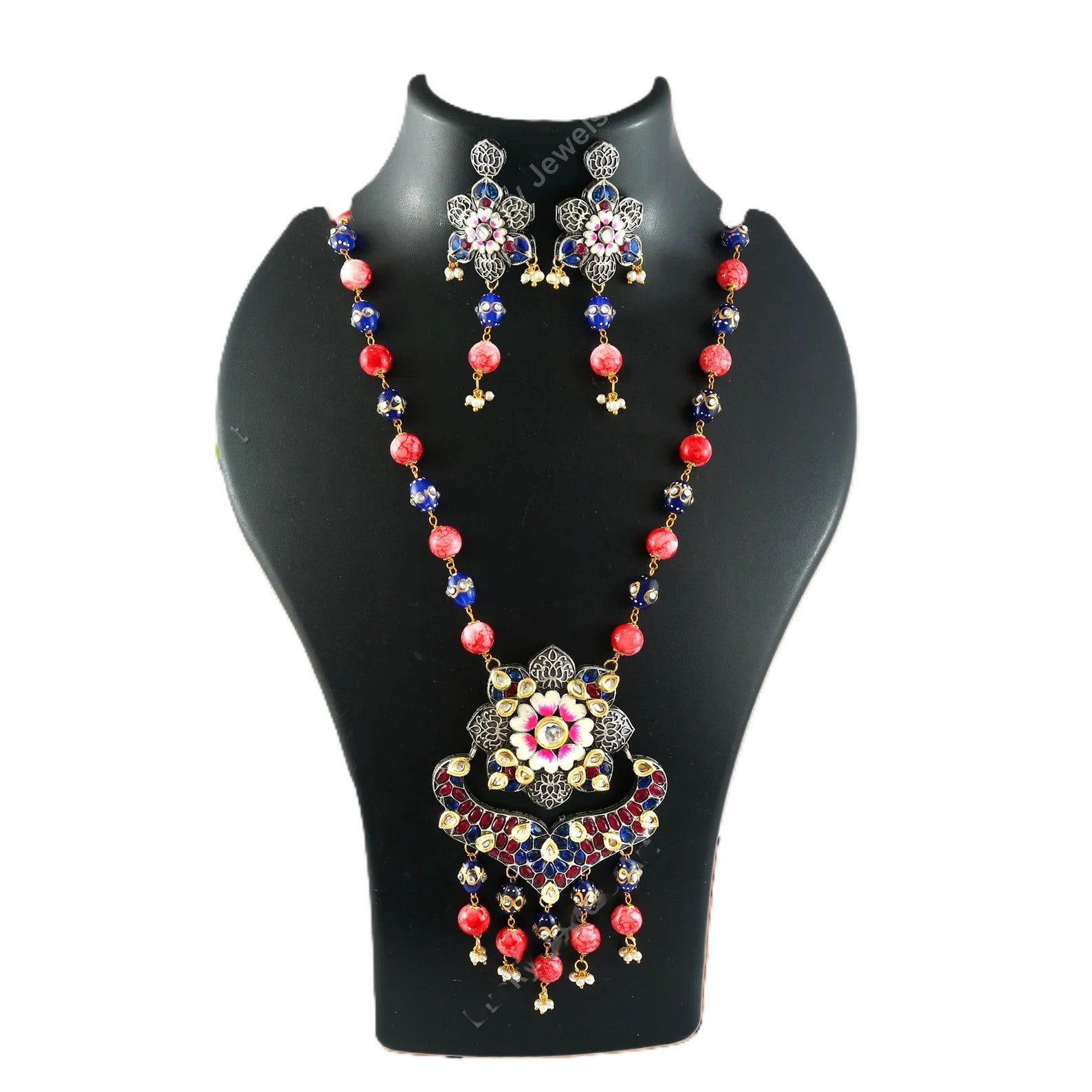 Traditional Festive Sets